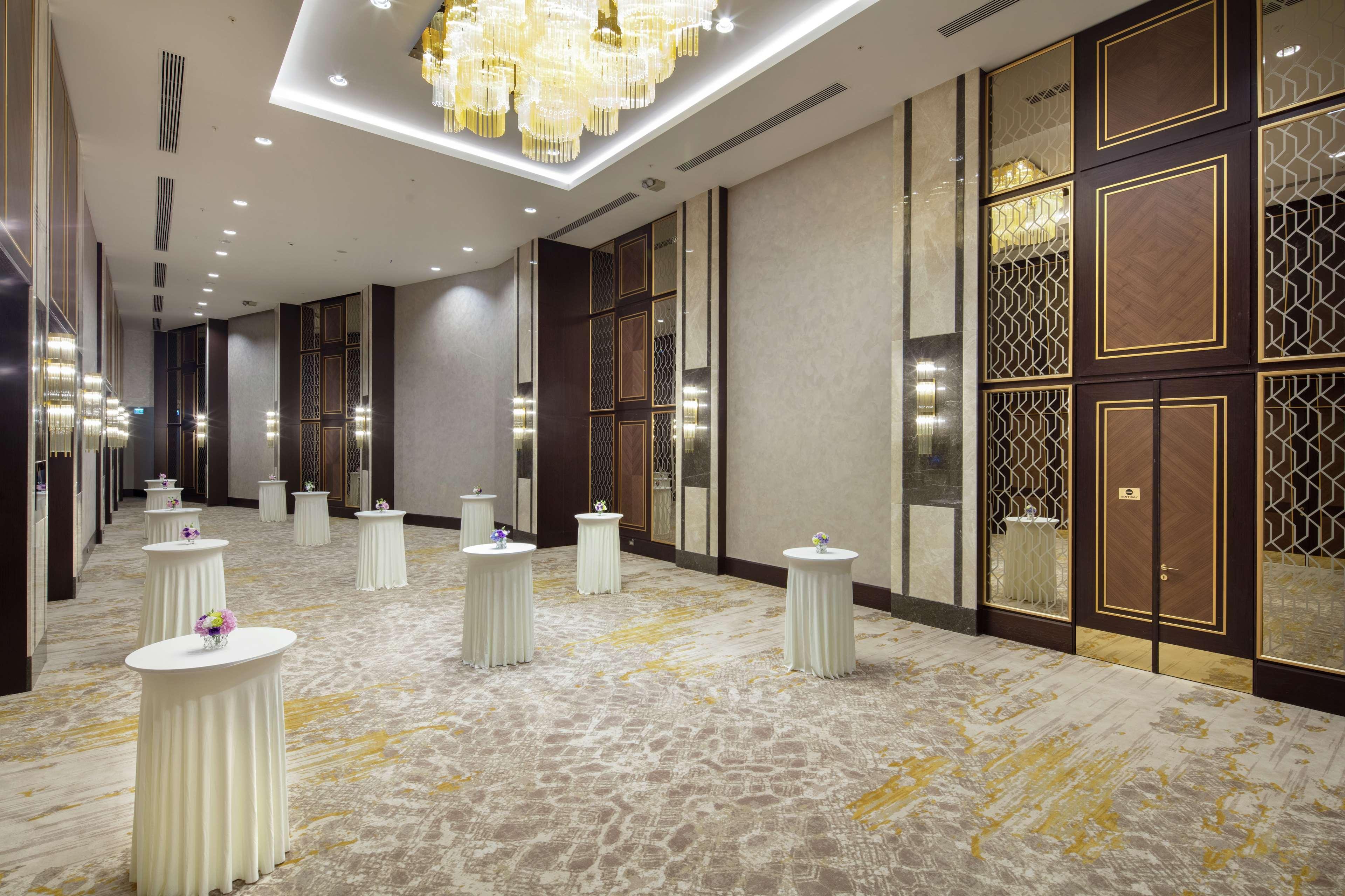 安塔利亚市中心希尔顿逸林酒店 外观 照片 The Grand Ballroom