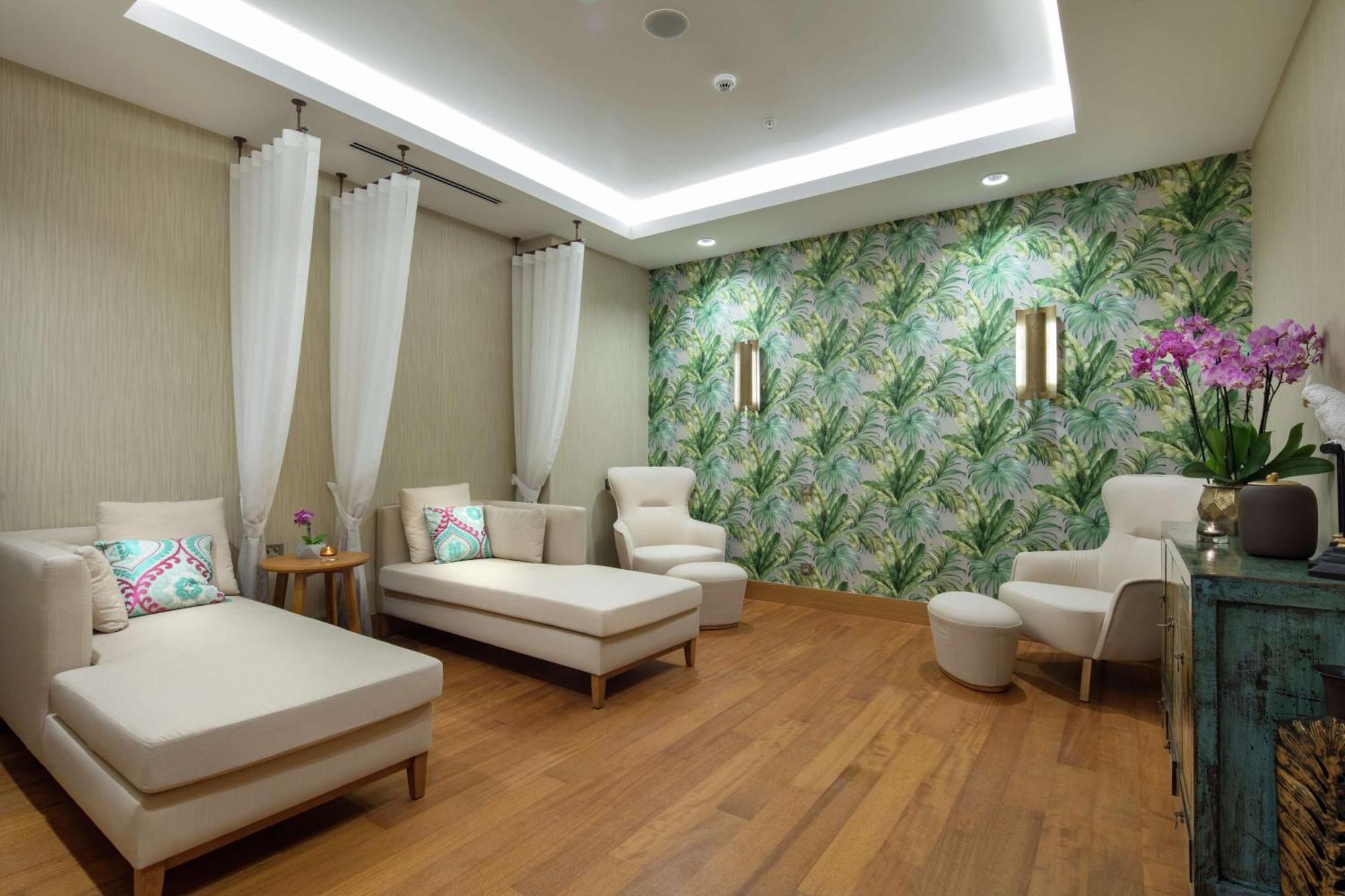 安塔利亚市中心希尔顿逸林酒店 外观 照片 Spa interior